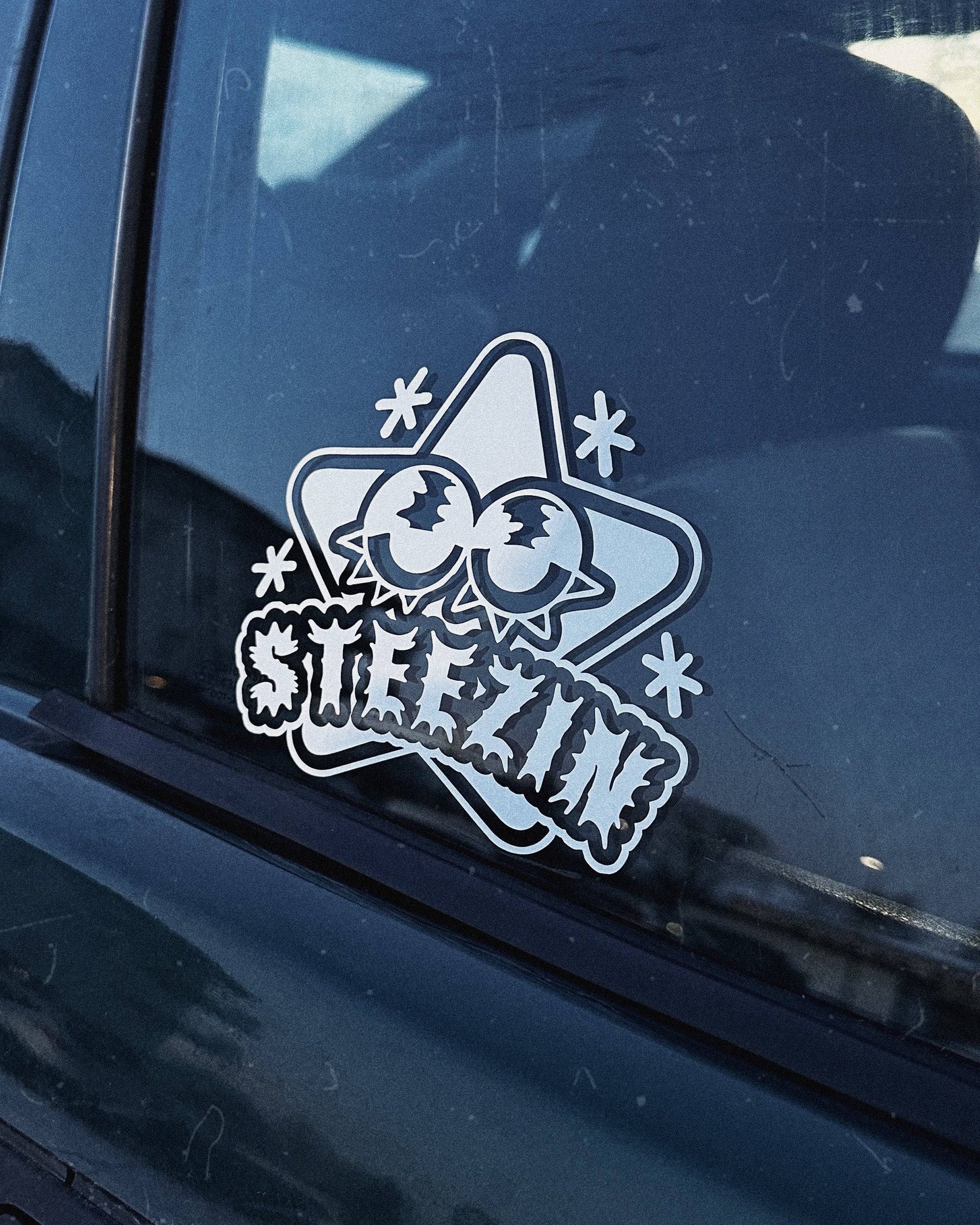 STEEZIN STAR DECAL